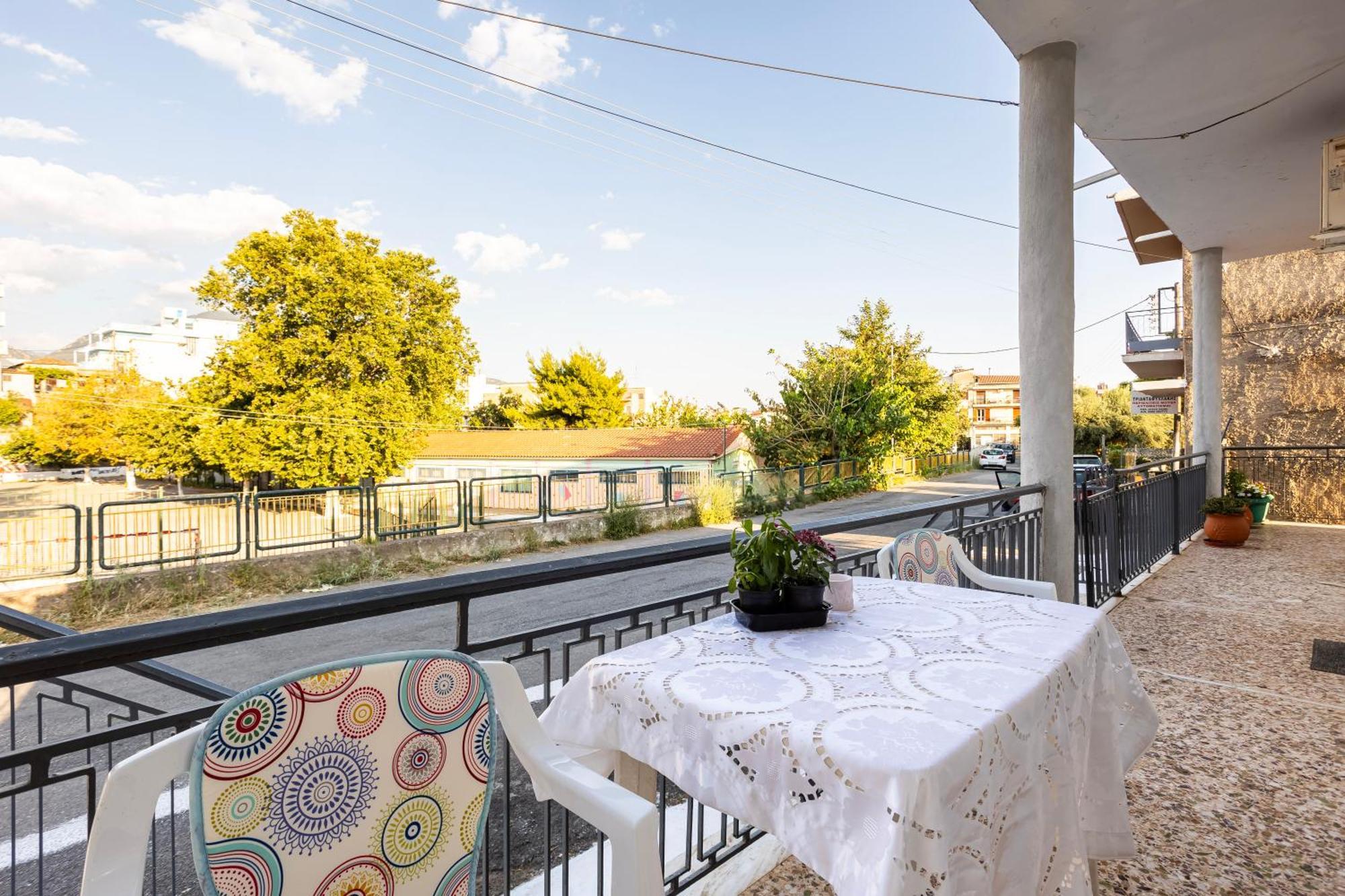 Kalamata'S Sunny Retreat Near The Historic Center Eksteriør bilde